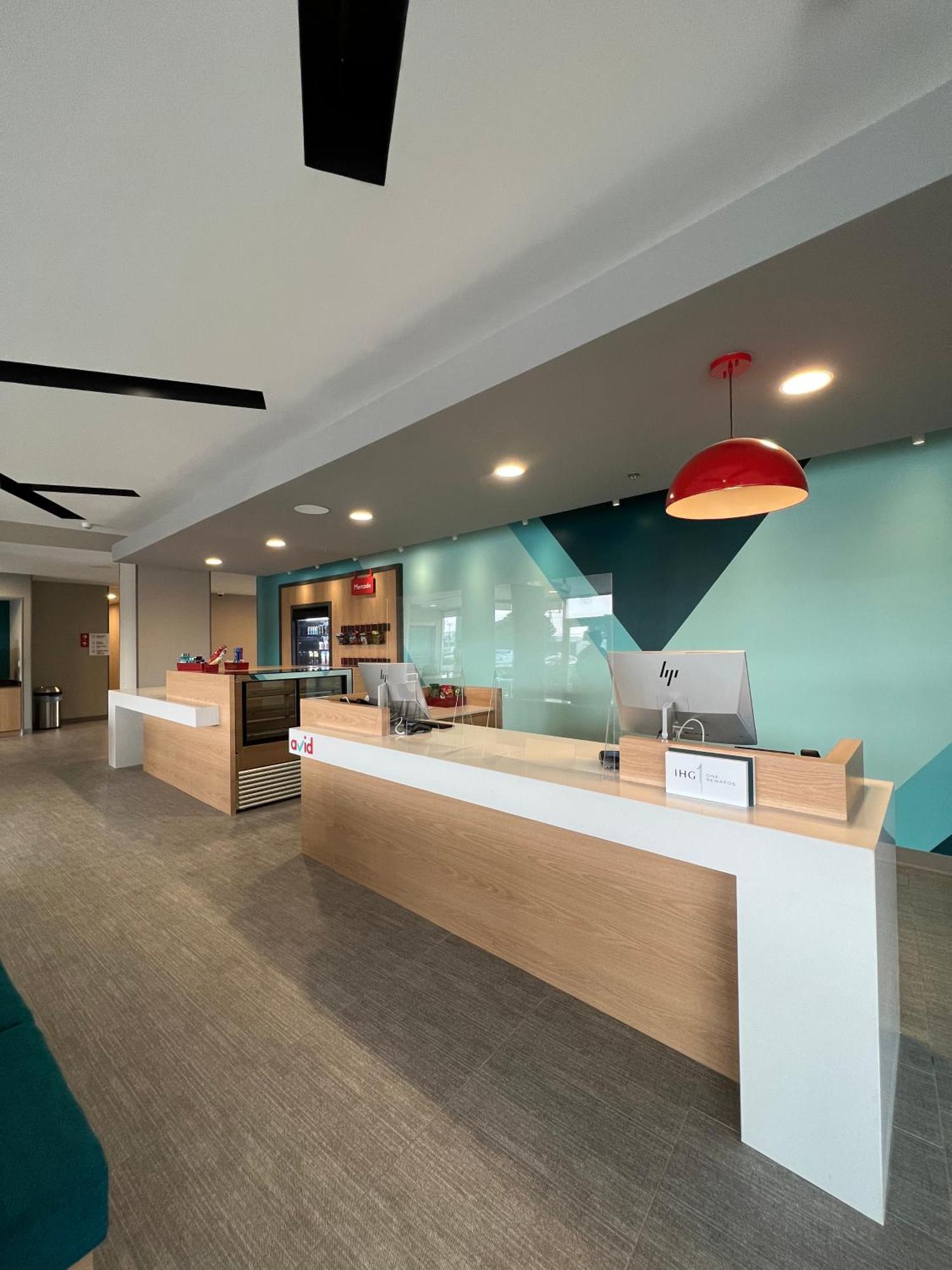 Avid Hotels - Guadalajara Av Vallarta Pte By Ihg Сапопан Экстерьер фото